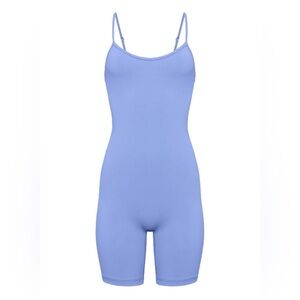 Aritzia TNA TnaLIFE Rhythm 7" Romper